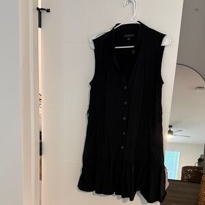 Black Sleeveless Button-Down Dress